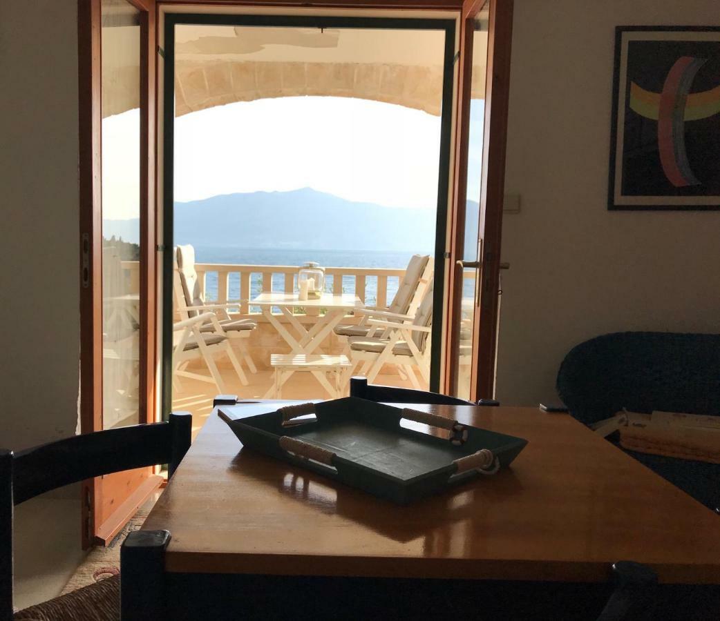 Beach Apartmant Postira Luaran gambar